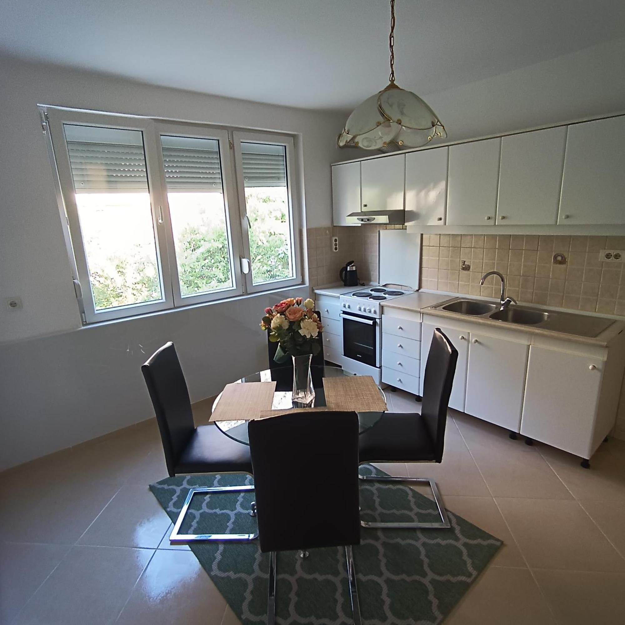 M&I Apartment Kotor Exteriör bild
